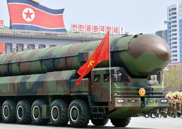 Tên lửa đạn đạo của Triều Tiên. Ảnh: FTchinese