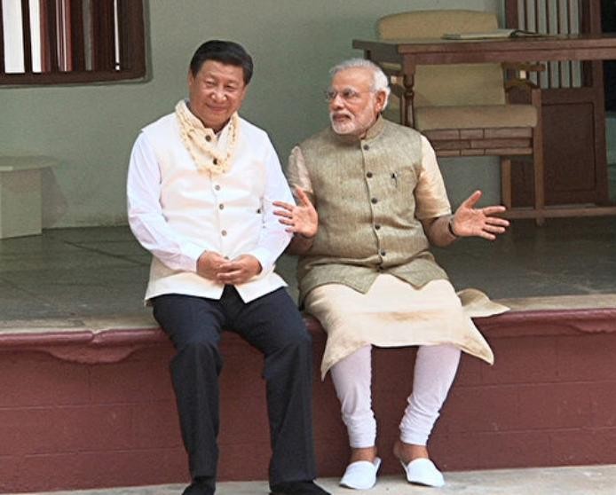 Chủ tịch Trung Quốc Tập Cận Bình và Thủ tướng Ấn Độ Narendra Modi. Ảnh: Epochtimes.