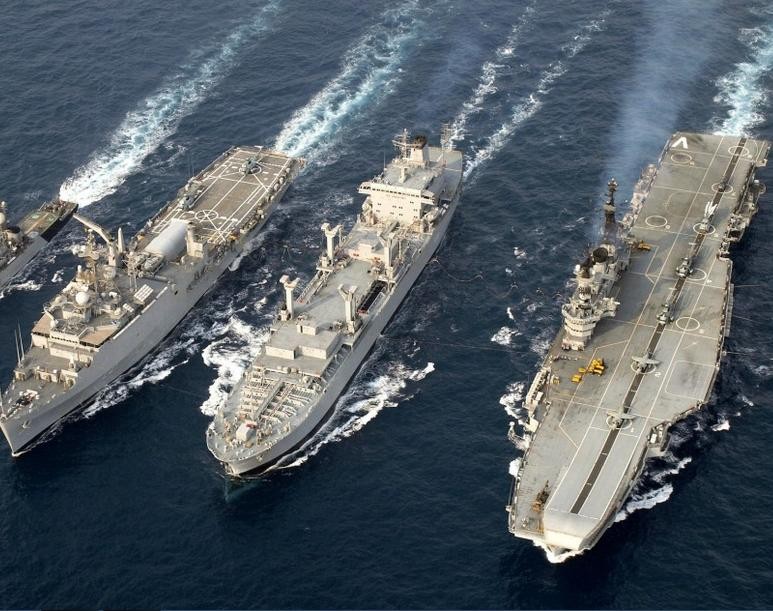 Hạm đội hải quân Ấn Độ. Ảnh: Sina.