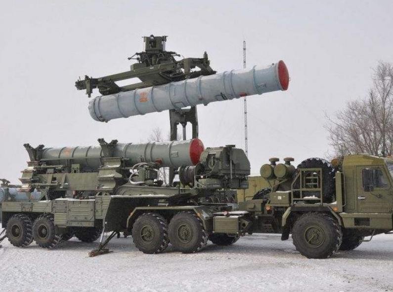 Hệ thống tên lửa phòng không S-400 Nga. Ảnh: QQ.