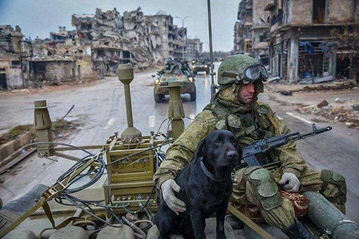 Công binh Nga tháo gỡ bom mìn tại Aleppo sau khi thành phố này hoàn toàn giải phóng