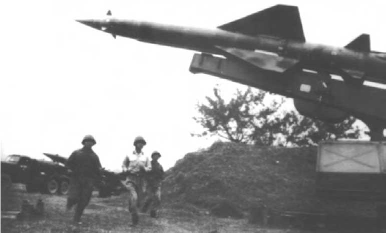 Tên lửa S-75 Dvina bảo vệ bầu trời miền Bắc trong kháng chiến chống Mỹ