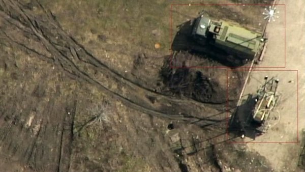 Ảnh do UAV chụp mà phương Tây tố cáo là hệ thống tác chiến điện tử Nga chuyển cho dân quân ly khai ở đông Ukraine