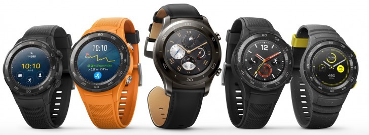 Để đáp ứng nhu cầu đa dạng của người dùng, Huawei Watch 2 được ra mắt với 2 phiên bản: phiên bản thường với thiết kế thể thao và phiên bản Classic mang phong cách cổ điển, sang trọng. Bên cạnh 2 phiên bản trên, Huawei Watch 2 còn có thêm 1 phiên bản đặc b
