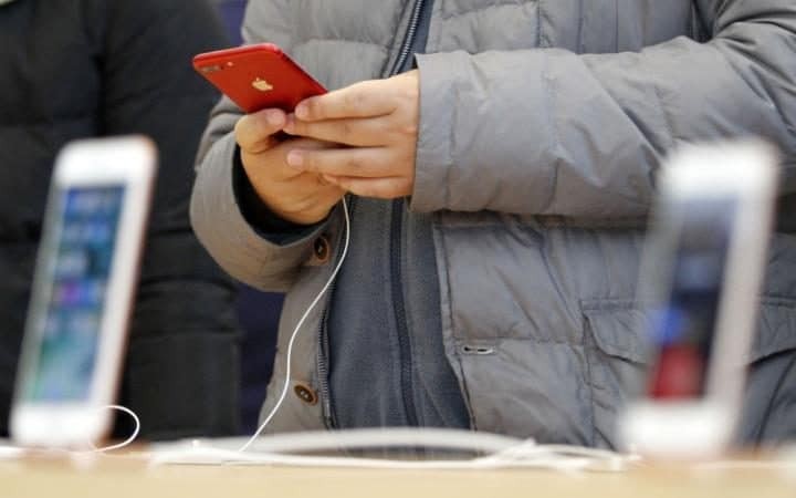 Apple được cho là đang đăng ký bản quyền sạc pin cho iPhone qua WiFi