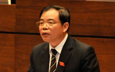 Bộ trưởng Nguyễn Xuân Cường cho rằng khủng hoảng thừa thịt lợn không phải lỗi của người dân. 