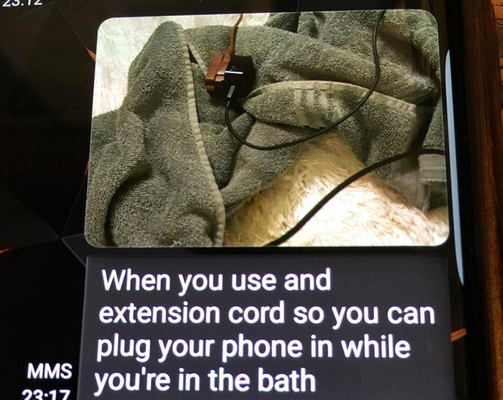 "Khi dùng dây nối dài, bạn có thể dùng điện thoại trong bồn tắm"