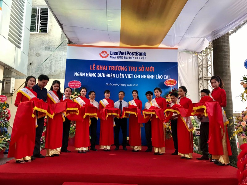 Lễ khai trương trụ sở mới của LienVietPostBank Lào Cai
