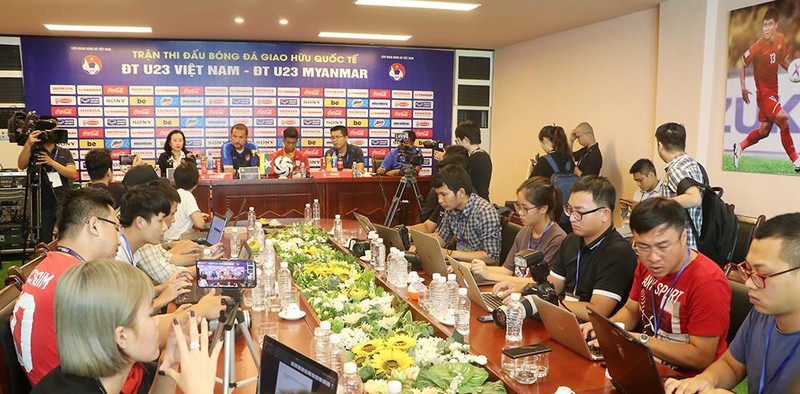 HLV Velizar Popov cho rằng: “U23 Việt Nam là ứng viên sáng giá cho chiếc HCV SEA Games 30 cuối năm nay (ảnh Báo Phú Thọ)