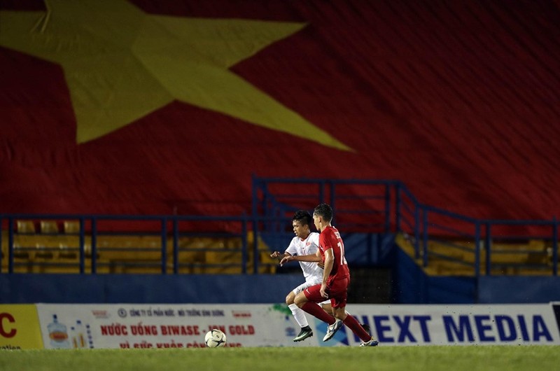 Next Media là đơn vị đầu tiên ở Việt Nam phát sóng trực tiếp các trận bóng đá trên nền tảng kỹ thuật số. Ảnh VPF.