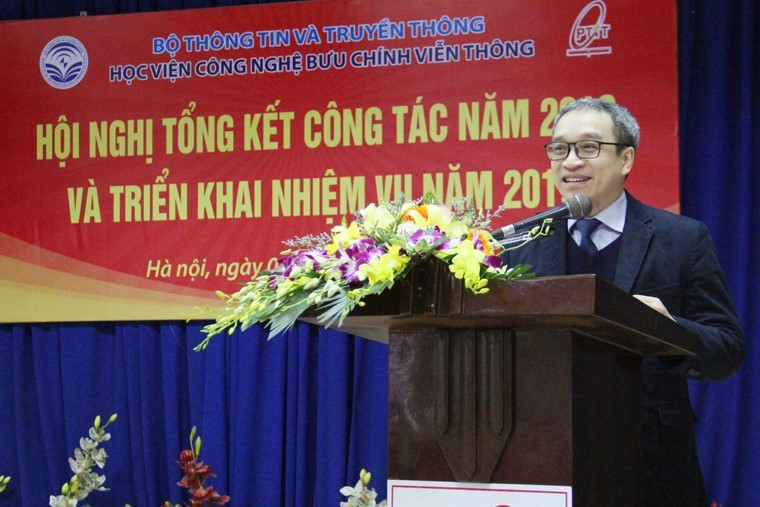 Thứ trưởng Bộ TT&TT Phan Tâm phát biểu tại Hội nghị tổng kết công tác năm 2018 và triển khai nhiệm vụ năm 2019 của Học viện Công nghệ Bưu chính Viễn thông.