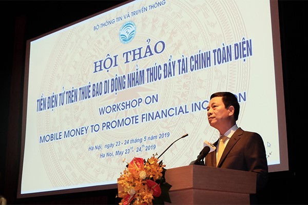 Bộ trưởng Nguyễn Mạnh Hùng phát biểu tại Hội thảo.