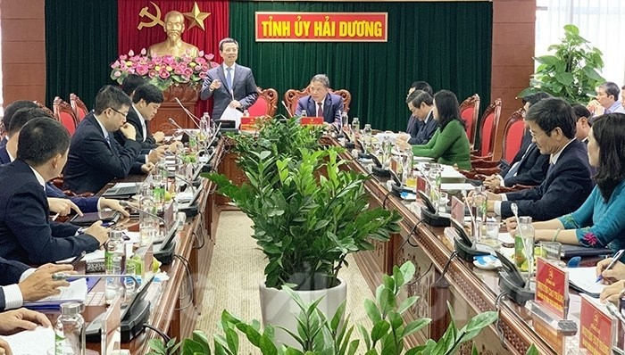 Bộ trưởng Bộ TT&TT Nguyễn Mạnh Hùng phát biểu tại buổi làm việc 