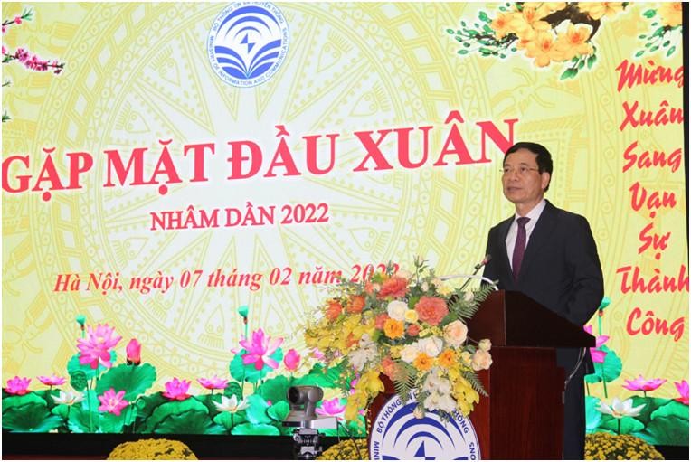 Bọ trưởng Nguyễn Mạnh Hùng phát biểu tại buổi gặp mặt đầu xuân Nhâm Dần. Ảnh Mic