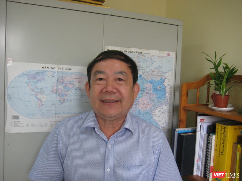 GS TS Vũ Kim Bảng - nguyên Phó viện trưởng Viện Ngôn ngữ học là một trong số rất ít các chuyên gia ngôn ngữ đã tham gia các dự án CNTT