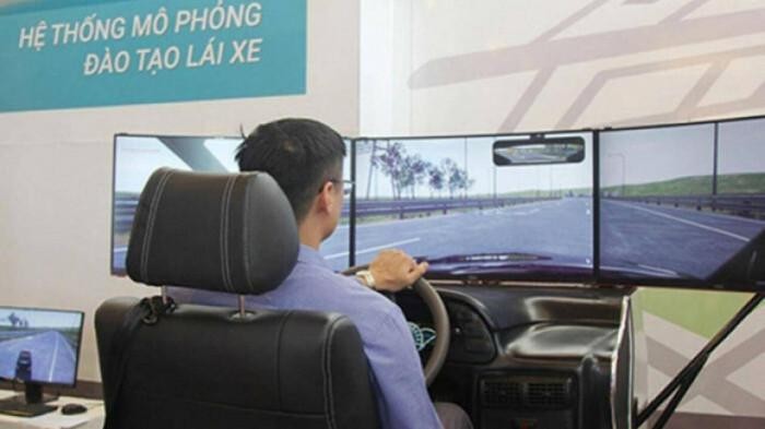 Các cơ sở đào tạo lái xe sẽ gặp nhiều khó khăn khi áp dụng quy định cabin điện tử