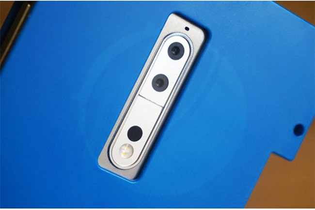Nokia 9 được giấu trong chiếc hộp màu xanh