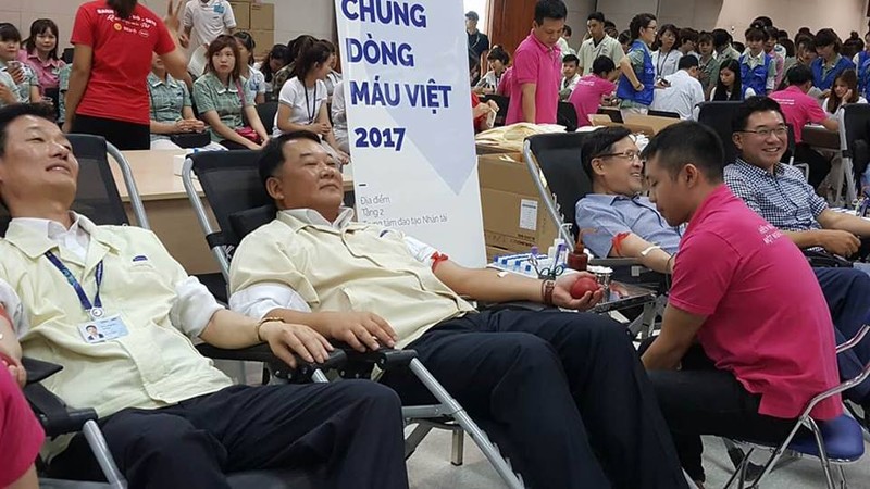 Lãnh đạo Samsung Việt Nam tham gia hiến máu tình nguyện
