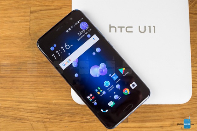 HTC U11 (ảnh: Phone Arena)