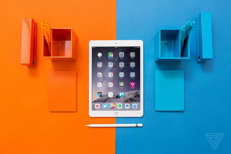 iPad vừa ra mắt của Apple (ảnh: The Verge)