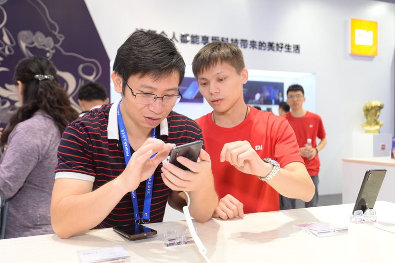 Khách tham dự sự kiện trải nghiệm Mi Mix 3 5G (ảnh: Blog Xiaomi)