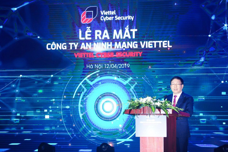 Thiếu tướng Lê Đăng Dũng – Quyền Chủ tịch kiêm Tổng giám đốc Tập đoàn Viettel phát biểu tại sự kiện ra mắt Công ty An ninh mạng
