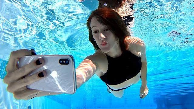 Chế độ dưới nước là một tính năng thú vị của iPhone 2019 (ảnh: Forbes)
