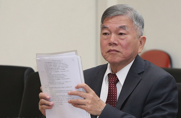 ông Thẩm Vinh Tân, Bộ trưởng Kinh tế Đài Loan (ảnh Central News Agency)