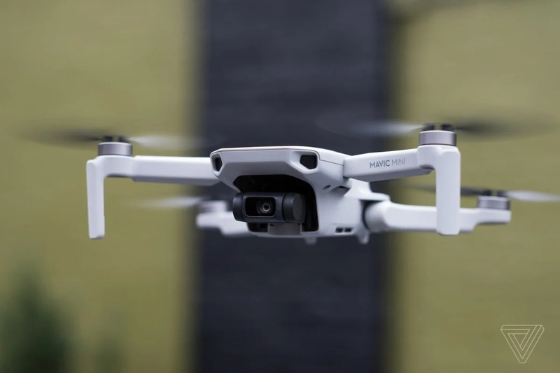 Drone - máy bay không người lái nằm trong danh sách các công nghệ hạn chế xuất khẩu của Trung Quốc (ảnh: The Verge)