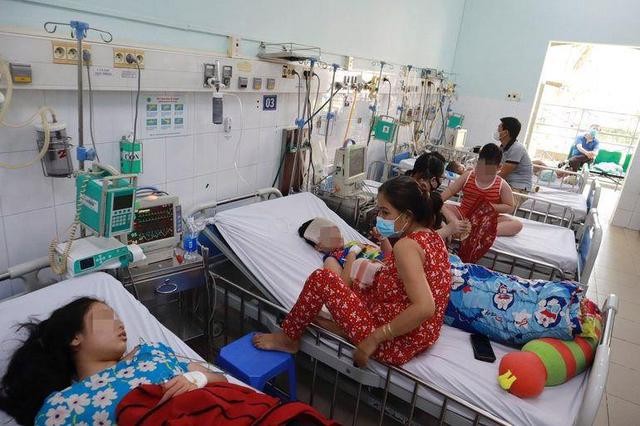 Bệnh nhân mắc sốt xuất huyết mới nhập viện ở Hà Nội