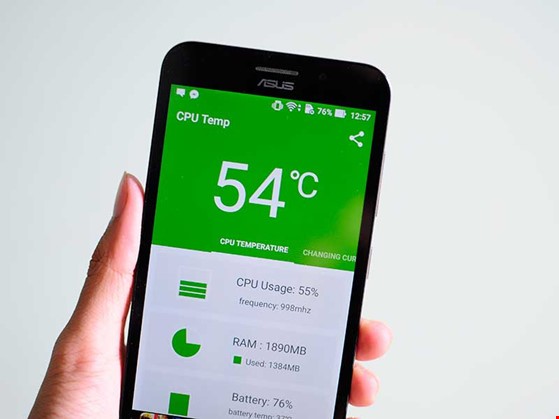 Người dùng nên kiểm tra nhiệt độ smartphone khi thiết bị có dấu hiệu lạ- (Ảnh: M.HOÀNG).