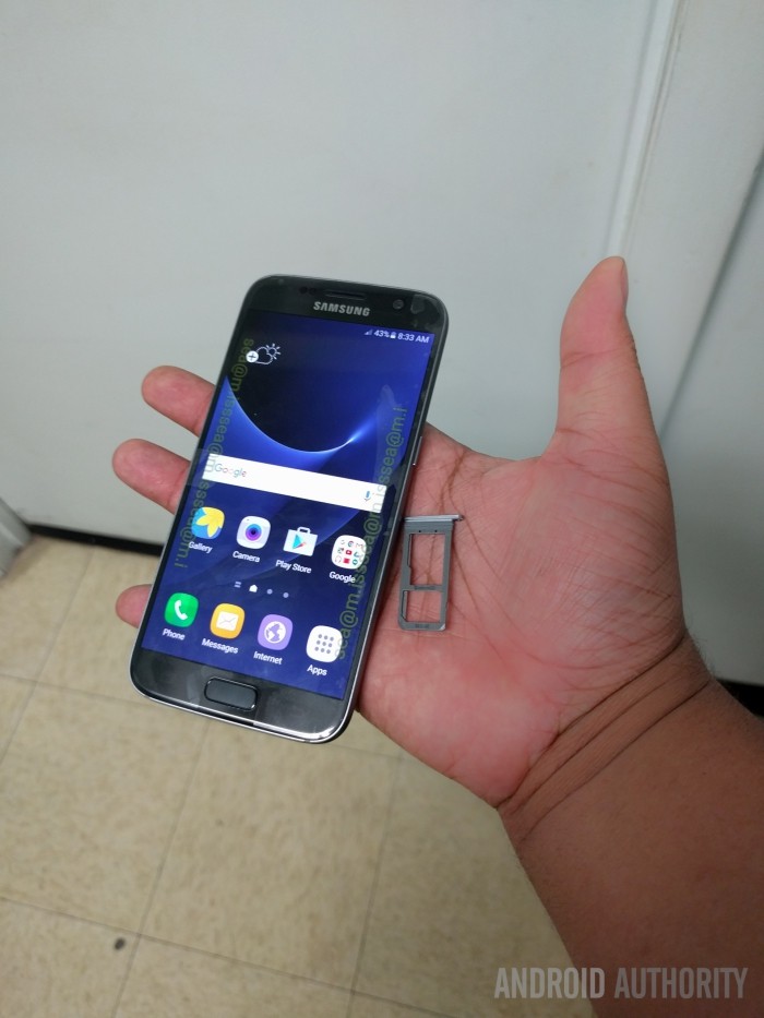 Đến lượt Galaxy S7 lộ video thực tế, pin không cao như kỳ vọng