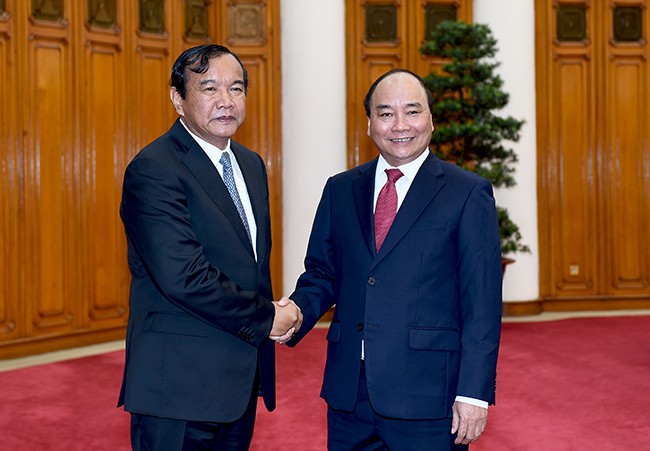  Thủ tướng Chính phủ Nguyễn Xuân Phúc tiếp Bộ trưởng Cao cấp, Bộ Ngoại giao và Hợp tác quốc tế Vương quốc Campuchia Prak Sokhonn.