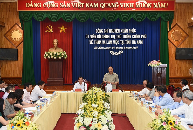 Thủ tướng Nguyễn Xuân Phúc thăm và làm việc tại Hà Nam.