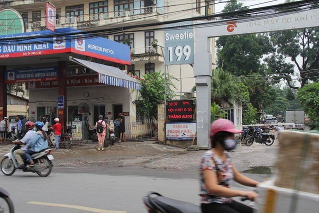 Cửa hàng xăng 199 Minh Khai, Hai Bà Trưng bán thiếu hàng cho khách với tổng trị giá thu lợi bất hợp pháp 170.000 đồng.