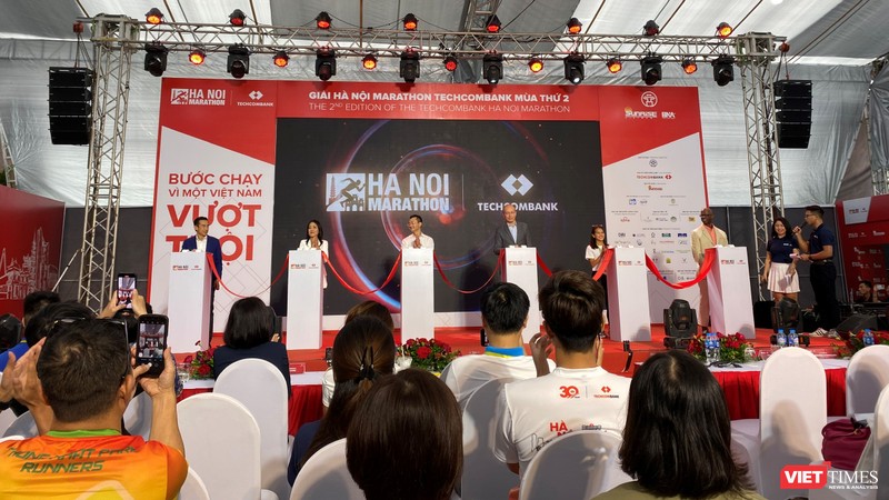 Khai mạc giải chạy Hà Nội Marathon Techcombank mùa hai