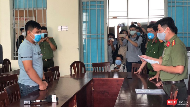 Nam thanh niên cư trú tại quận Tân Phú đưa tin “phong tỏa TP.HCM” bị phạt 10 triệu đồng (Ảnh: TTBC)