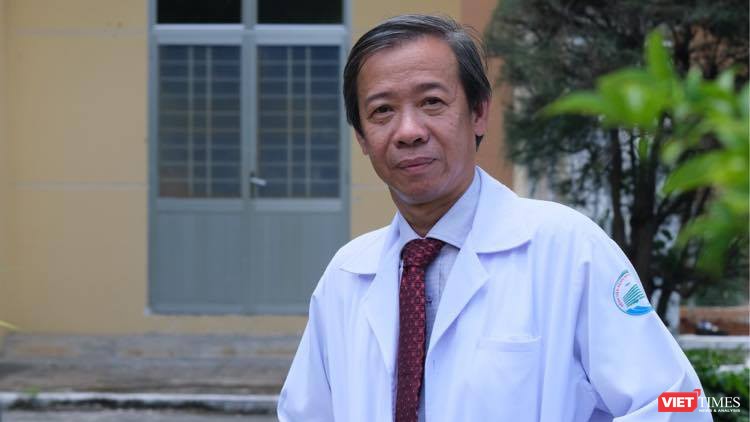 BS Nguyễn Văn Vĩnh Châu, GĐ BV Bệnh Nhiệt đới TP.HCM cho biết, ở Việt Nam chưa có huyết thanh kháng độc tố botulinum (Ảnh: Hòa Bình) 