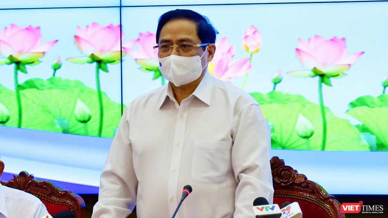 Thủ tưởng Phạm Minh Chính tại cuộc họp với TP.HCM sáng 13/5 -Ảnh Huyền Mai
