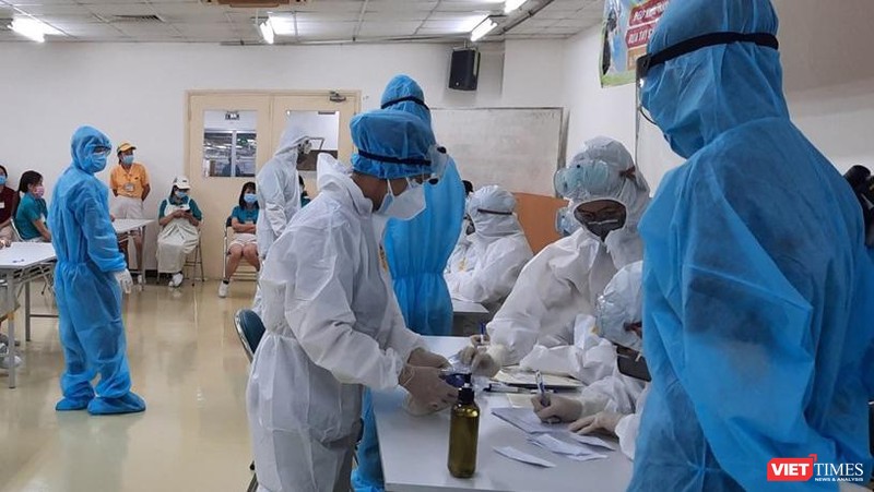 Tổ chức lấy mẫu xét nghiệm mở rộng giám sát tại công ty nằm trong Khu chế xuất Tân Thuận (Nguồn: Trung tâm Y tế quận 7)
