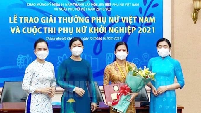 Lễ trao giải Phụ nữ Việt Nam năm 2021 vinh danh những người phụ nữ có nhiều cống hiến 