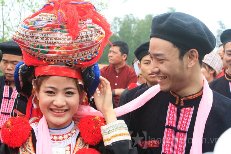 Những kiểu cầu hôn kỳ quặc ở Việt Nam