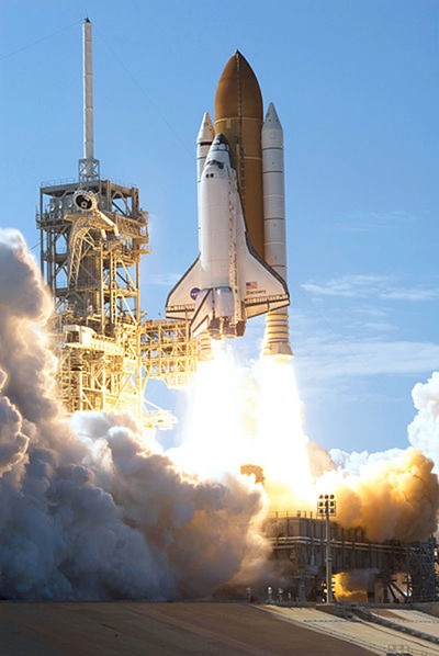 Tàu Discovery được phóng từ Trung tâm Vũ trụ Kennedy của NASA ngày 31/5/2008.