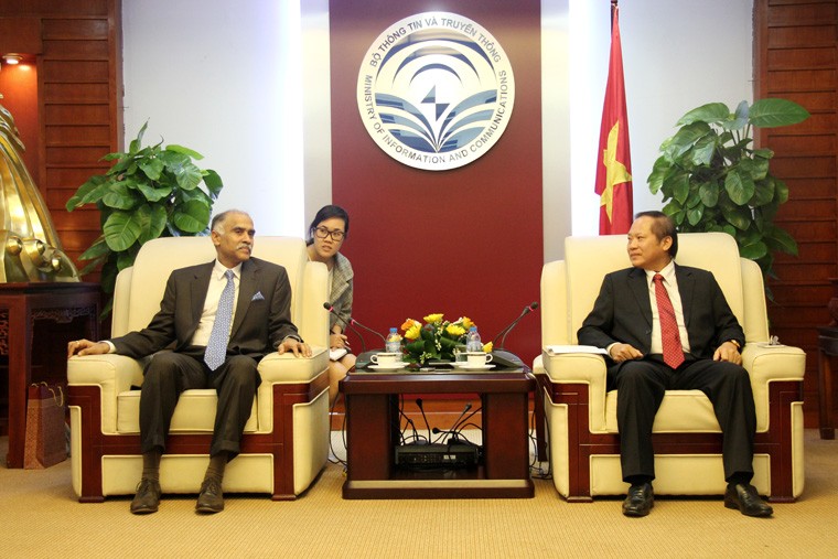Bộ trưởng Trương Minh Tuấn tiếp ông Parvathaneni Harish -  Đại sứ Ấn Độ tại Việt Nam.