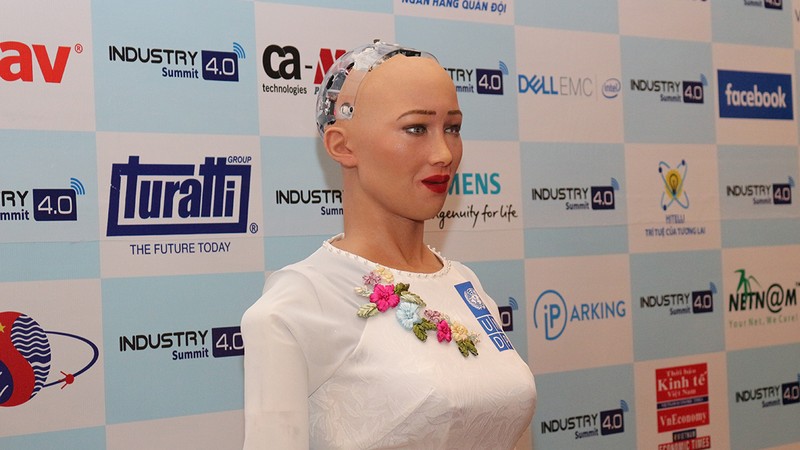 Robot Sophia tại Triển lãm Quốc tế về Công nghiệp 4.0