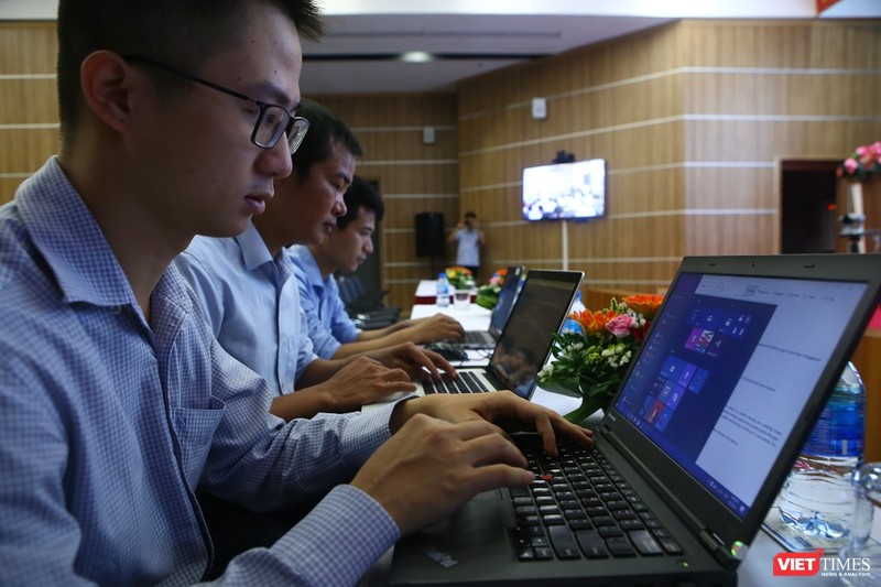 theo Trung tâm VNCERT, hiện nay hàng ngày có khoảng gần 100.000 địa chỉ IP của Việt Nam truy vấn hoặc kết nối đến các mạng máy tính ma.