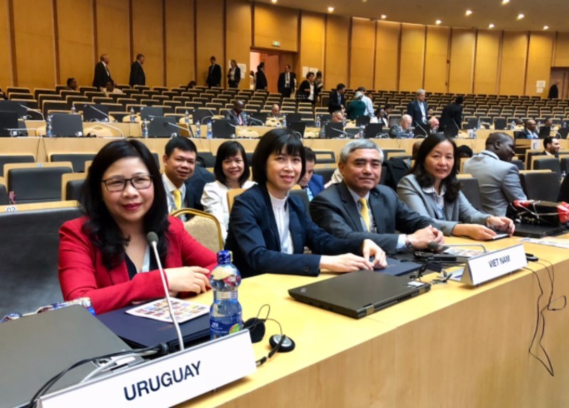 Đoàn Việt Nam tham dự Hội nghị Chiến lược cấp Bộ trưởng tại Đại hội Bất thường UPU lần thứ 2