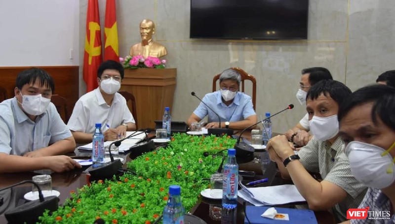 Thứ trưởng Nguyễn Trường Sơn chủ trì cuộc họp về tiến độ thiết lập các trung tâm hồi sức tích cực tại TP.HCM.