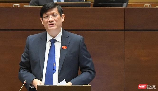 Bộ trưởng Bộ Y tế Nguyễn Thanh Long đăng đàn trả lời chất vấn Quốc hội ngày 10/11.