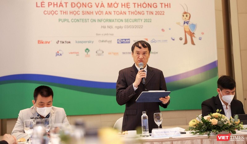 Ông Vũ Quốc Khánh - Phó Chủ tịch VNISA công bố chính thức mở hệ thống cuộc thi.